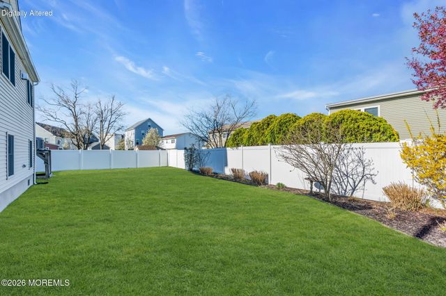 8 Bartine Street, Toms River, NJ 08753