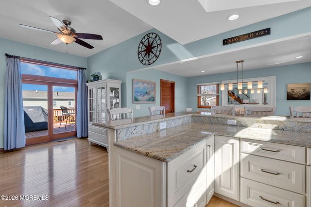 8 Bartine Street, Toms River, NJ 08753