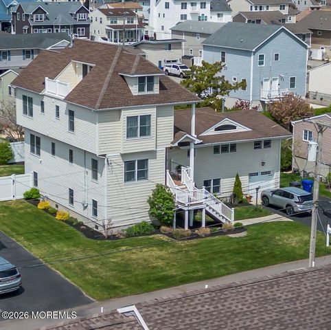 8 Bartine Street, Toms River, NJ 08753