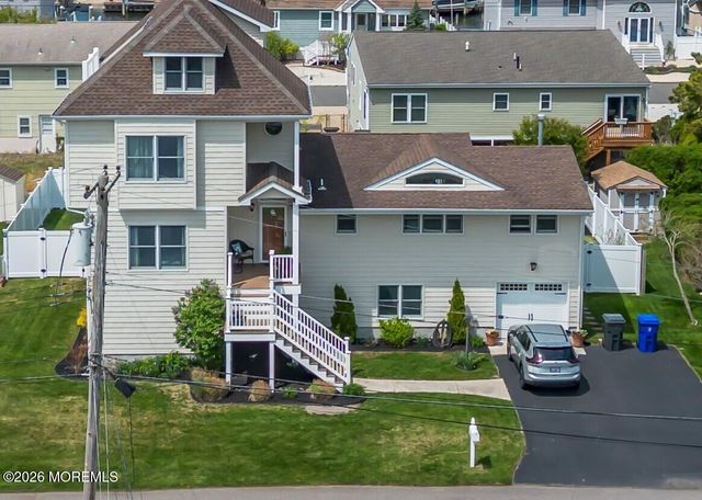 8 Bartine Street, Toms River, NJ 08753