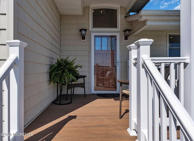 8 Bartine Street, Toms River, NJ 08753