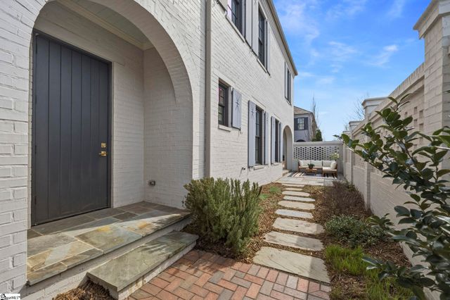 2 Topper Drive, Greenville, SC 29615