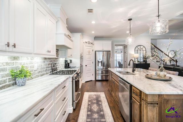 406 Southern Woods Trail, Kathleen, GA 31047