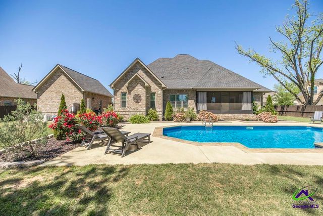 406 Southern Woods Trail, Kathleen, GA 31047