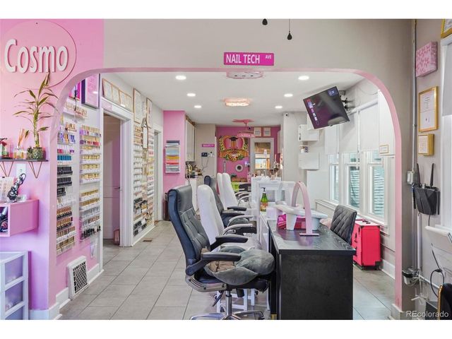 1530 Geneva St, Aurora, CO 80010