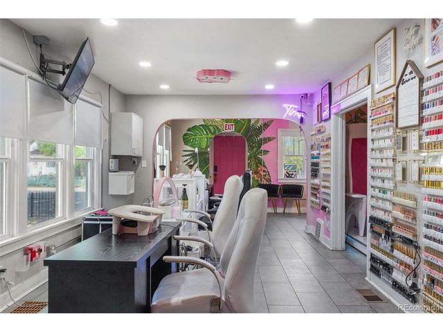1530 Geneva St, Aurora, CO 80010
