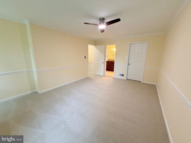 8853 APPLECROSS LN, Springfield, VA 22153