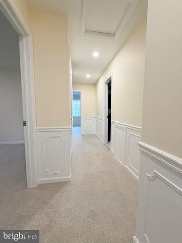 8853 APPLECROSS LN, Springfield, VA 22153