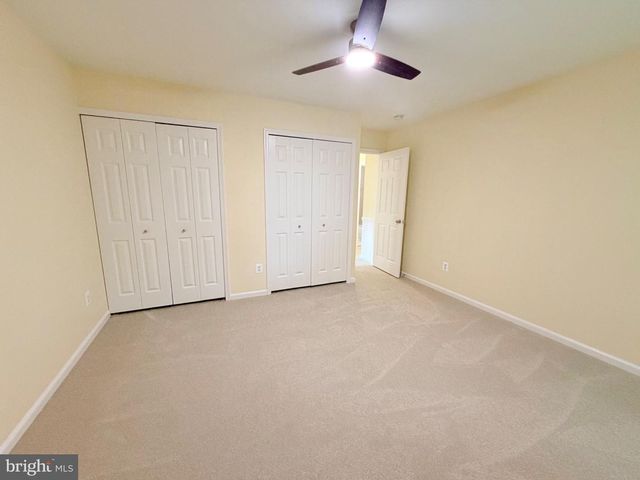 8853 APPLECROSS LN, Springfield, VA 22153