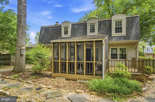 8853 APPLECROSS LN, Springfield, VA 22153