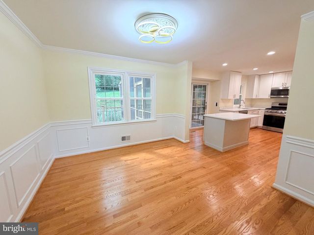 8853 APPLECROSS LN, Springfield, VA 22153