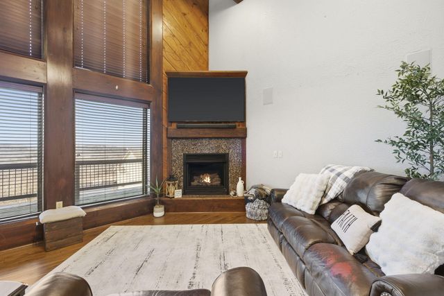 19 Mikayla Dr Drive, Lampe, MO 65681