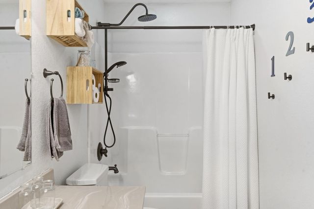 19 Mikayla Dr Drive, Lampe, MO 65681