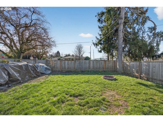 6505 N KNOWLES Ave, Portland, OR 97217