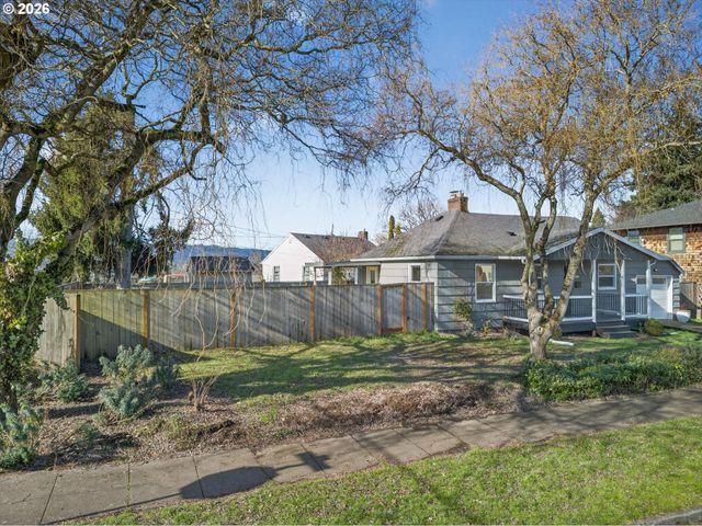 6505 N KNOWLES Ave, Portland, OR 97217