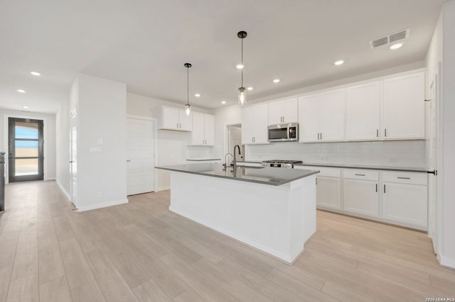 120 ARLO PT, New Braunfels, TX 78130