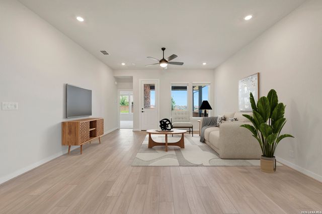 120 ARLO PT, New Braunfels, TX 78130