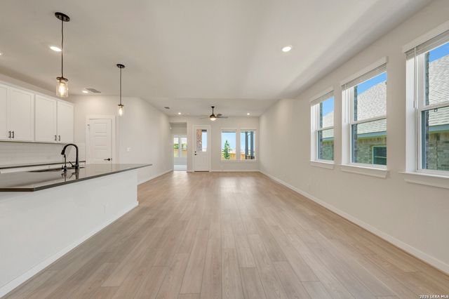120 ARLO PT, New Braunfels, TX 78130