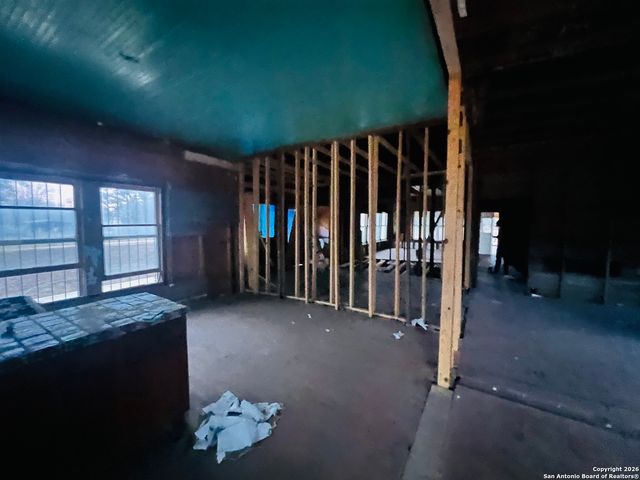 313 County Road 468, Castroville, TX 78009