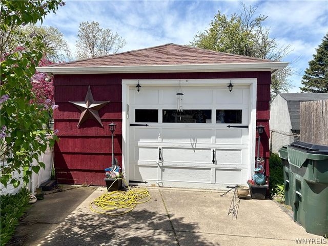 793 Sherwood Court, Cheektowaga, NY 14043