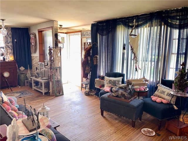 793 Sherwood Court, Cheektowaga, NY 14043