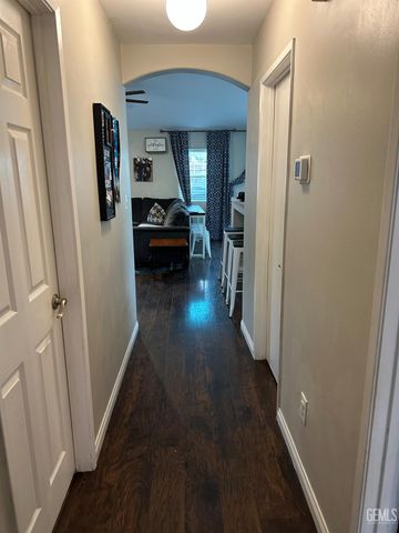 9906 Pyramid Peak Drive, Bakersfield, CA 93311