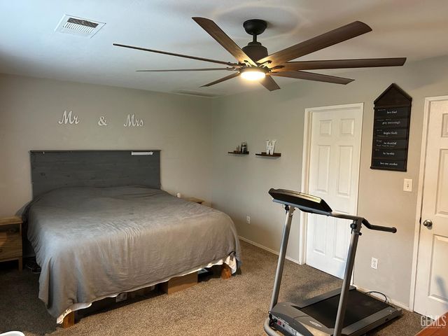 9906 Pyramid Peak Drive, Bakersfield, CA 93311