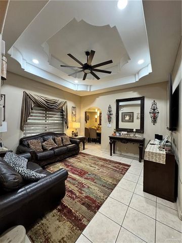 704 S 17th Street, Hidalgo, TX 78557