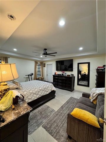 704 S 17th Street, Hidalgo, TX 78557