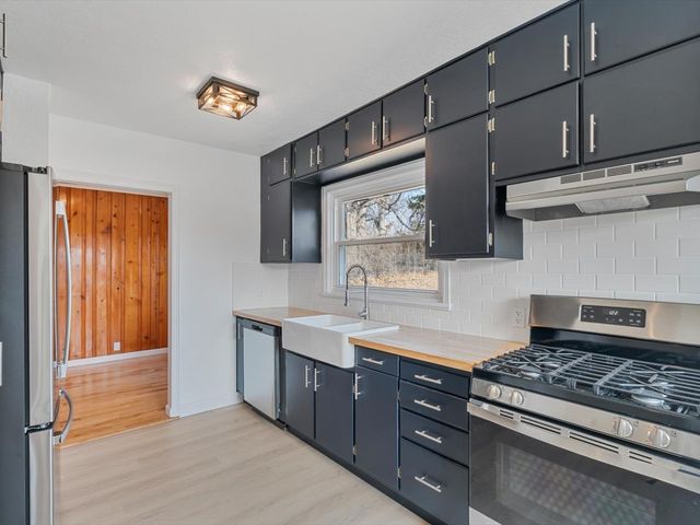 3525 Fair Avenue, Davenport, IA 52806