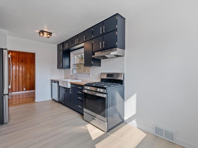 3525 Fair Avenue, Davenport, IA 52806