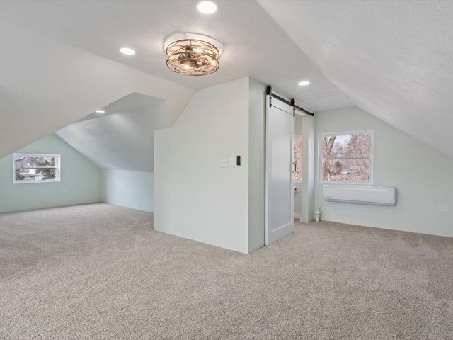 3525 Fair Avenue, Davenport, IA 52806