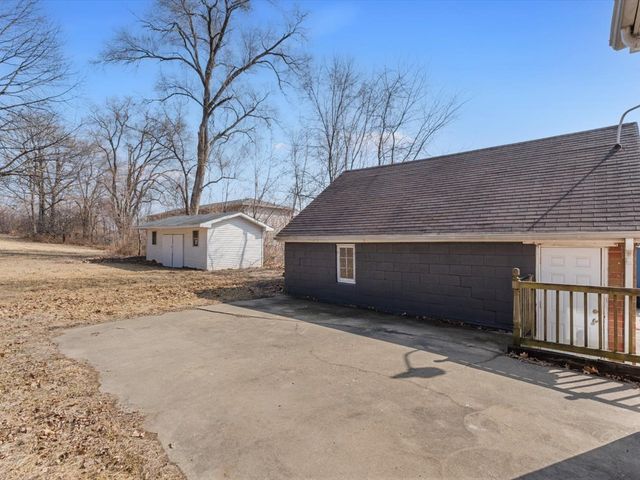 3525 Fair Avenue, Davenport, IA 52806
