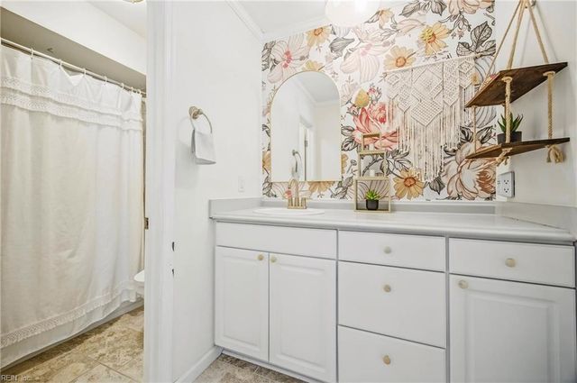 1001 S Scarlet Oak CT, Chesapeake, VA 23320