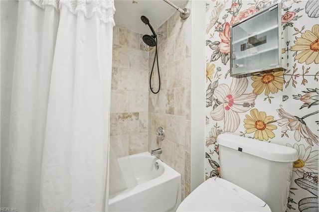 1001 S Scarlet Oak CT, Chesapeake, VA 23320