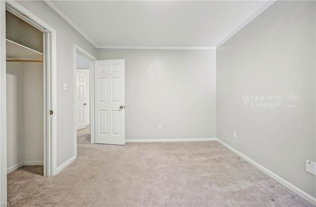 1001 S Scarlet Oak CT, Chesapeake, VA 23320