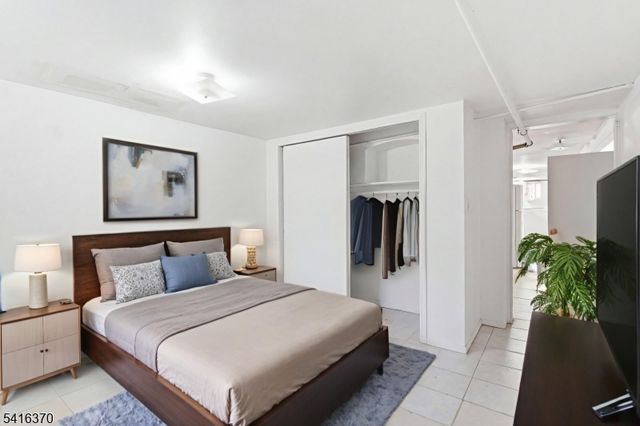 527 N 3Rd St, East Newark Boro, NJ 07029