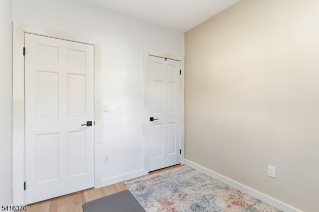 527 N 3Rd St, East Newark Boro, NJ 07029