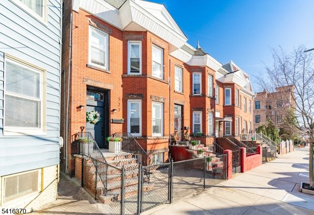 527 N 3Rd St, East Newark Boro, NJ 07029