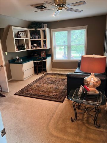 1402 Normandy Circle, Russellville, AR 72802