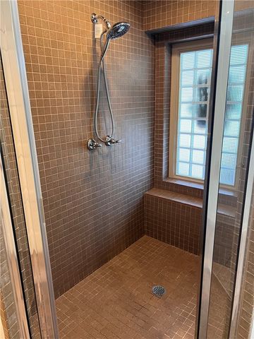 1402 Normandy Circle, Russellville, AR 72802