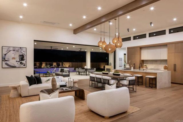 601 N Cedros, Solana Beach, CA 92075