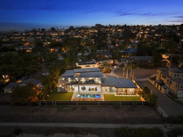 601 N Cedros, Solana Beach, CA 92075