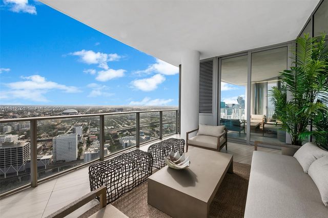 851 NE 1st Avenue PH4912, Miami, FL 33132
