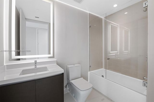 851 NE 1st Avenue PH4912, Miami, FL 33132