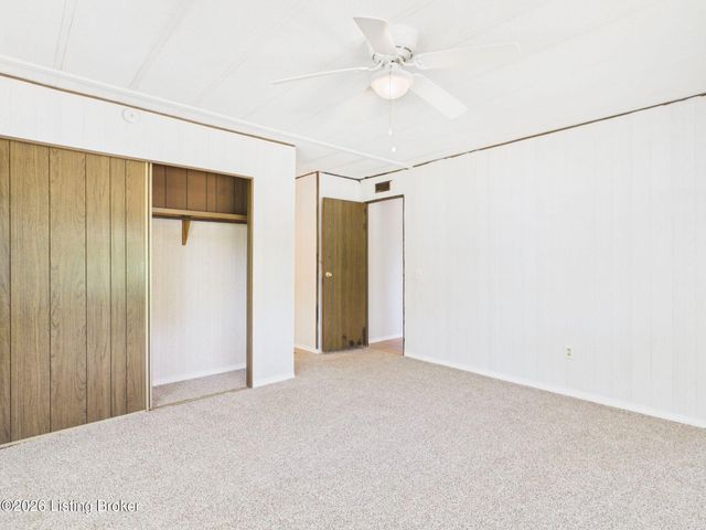 136 Beech Ct, Elizabethtown, KY 42701