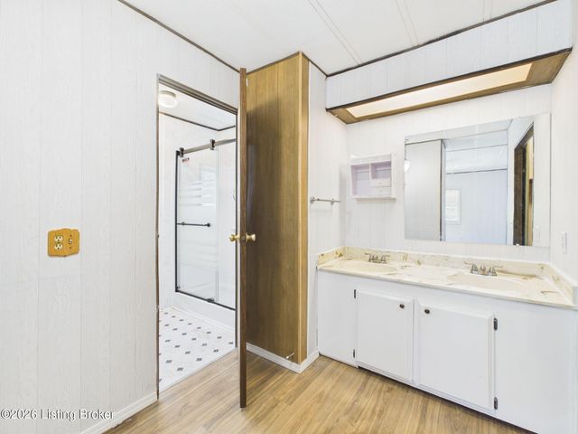 136 Beech Ct, Elizabethtown, KY 42701