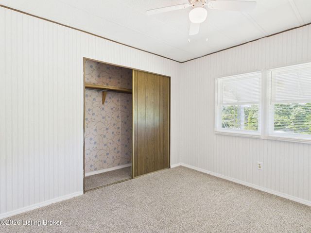 136 Beech Ct, Elizabethtown, KY 42701