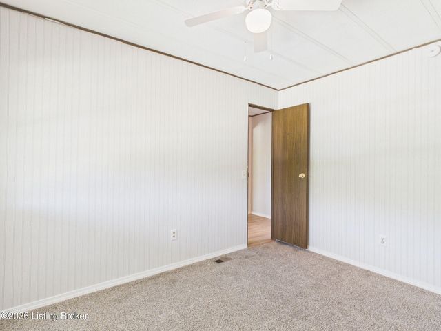 136 Beech Ct, Elizabethtown, KY 42701