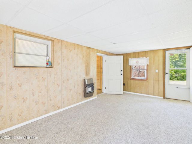136 Beech Ct, Elizabethtown, KY 42701